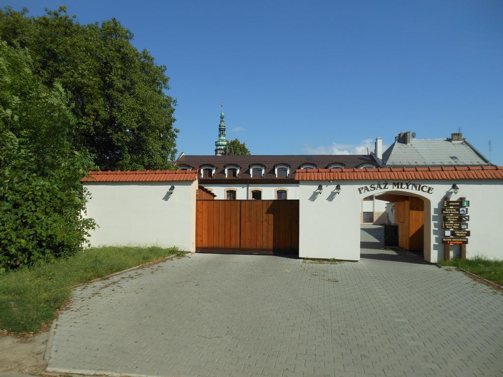 Apartmany A Ubytovani Mlynice ליטובל מראה חיצוני תמונה